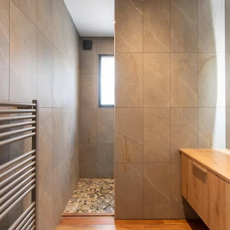 La Contemporaine Au Calme Avec Sa Piscine, Wifi Fibre, 8 Personnes * 라그랑모트