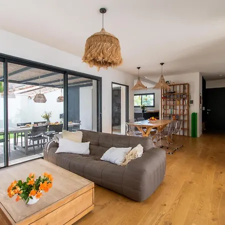 La Contemporaine Au Calme Avec Sa Piscine, Wifi Fibre, 8 Personnes 빌라