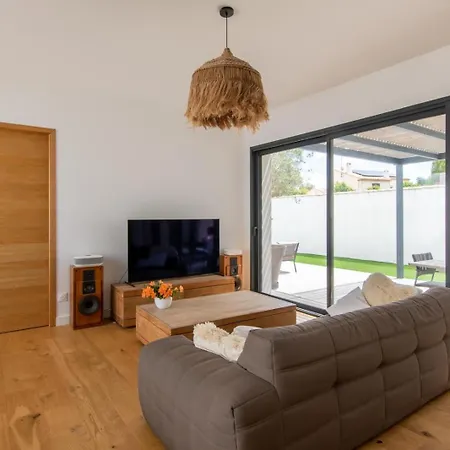 La Contemporaine Au Calme Avec Sa Piscine, Wifi Fibre, 8 Personnes 빌라