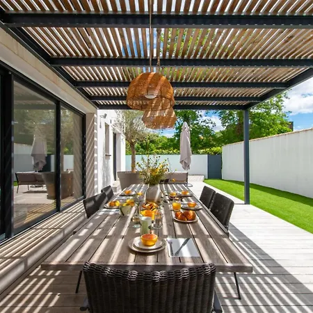 La Contemporaine Au Calme Avec Sa Piscine, Wifi Fibre, 8 Personnes 빌라 *