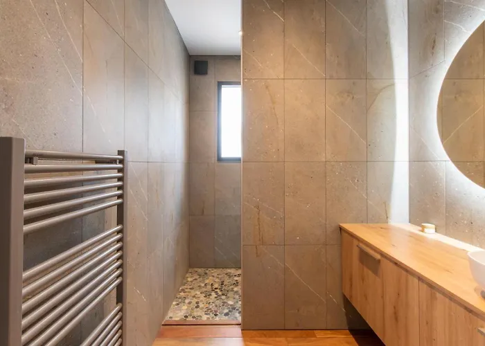 Вилла La Contemporaine Au Calme Avec Sa Piscine, Wifi Fibre, 8 Personnes *