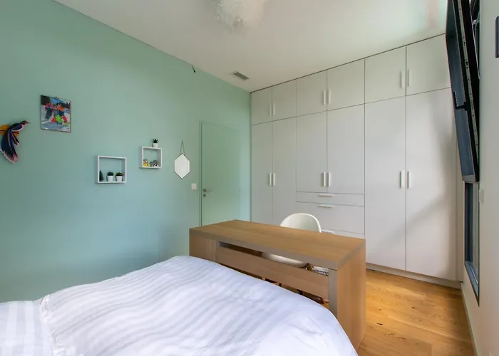 Вилла La Contemporaine Au Calme Avec Sa Piscine, Wifi Fibre, 8 Personnes Ла-Гранд-Мот