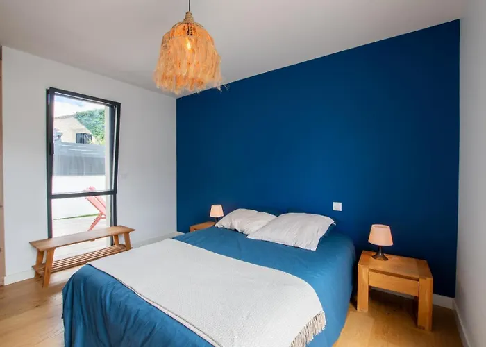 La Contemporaine Au Calme Avec Sa Piscine, Wifi Fibre, 8 Personnes * Ла-Гранд-Мот