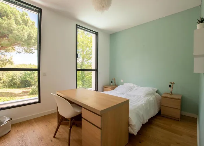 La Contemporaine Au Calme Avec Sa Piscine, Wifi Fibre, 8 Personnes Ла-Гранд-Мот