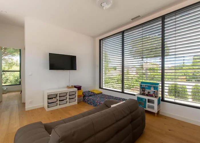 La Contemporaine Au Calme Avec Sa Piscine, Wifi Fibre, 8 Personnes *