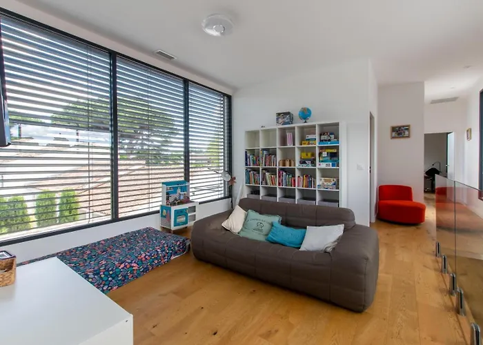La Contemporaine Au Calme Avec Sa Piscine, Wifi Fibre, 8 Personnes * Ла-Гранд-Мот
